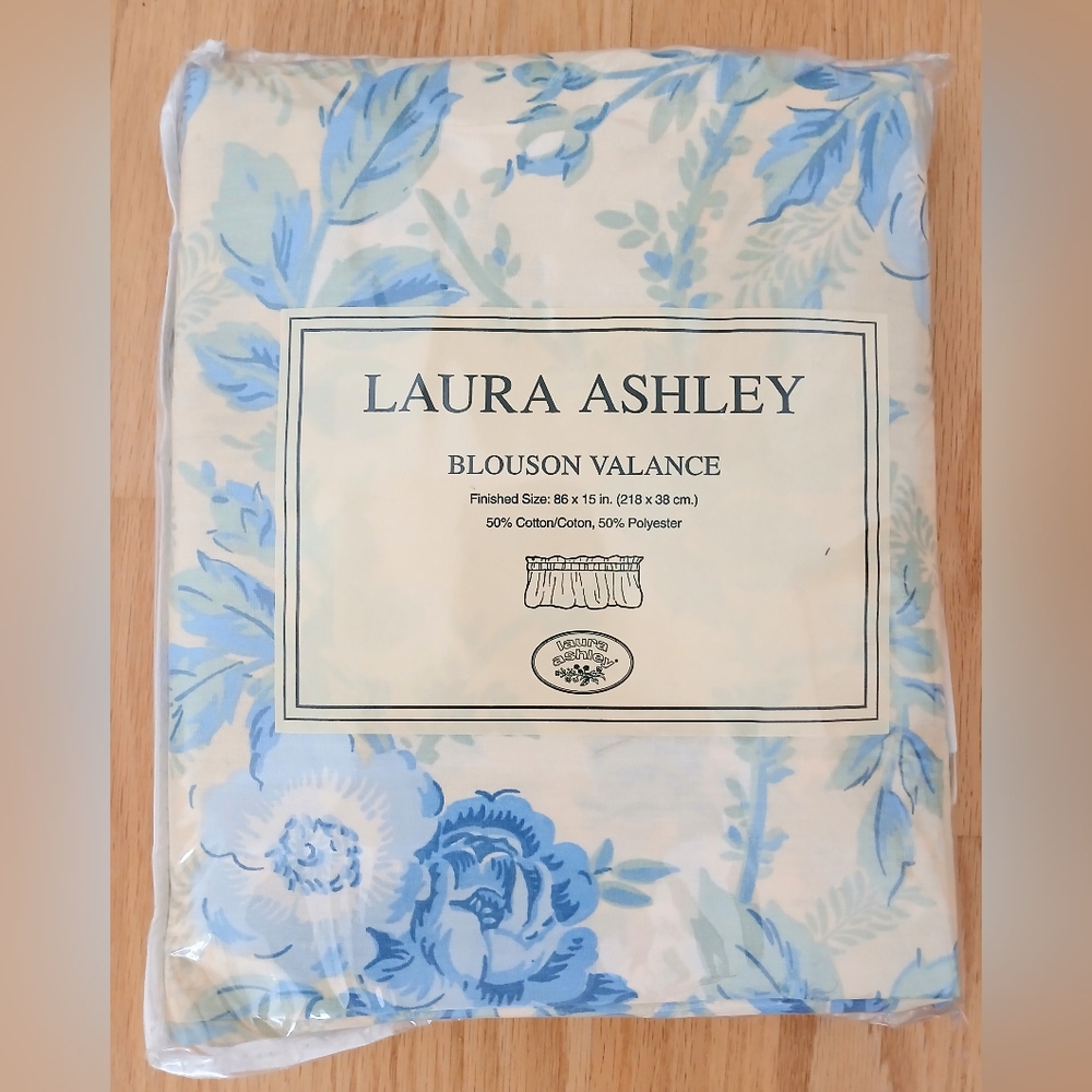 Laura Ashley Floral Blue & Pale Yellow Window Blouson Valance-NEW In Package